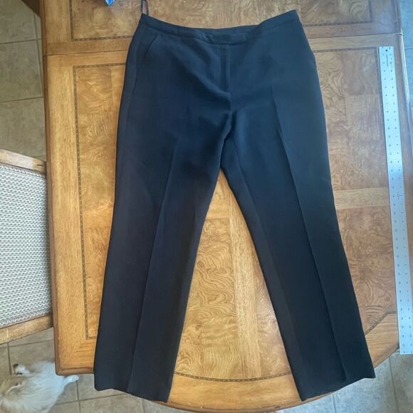 JONES NY Black Silk Lined Dress Pant with Front Seam. - Picture 1 of 15